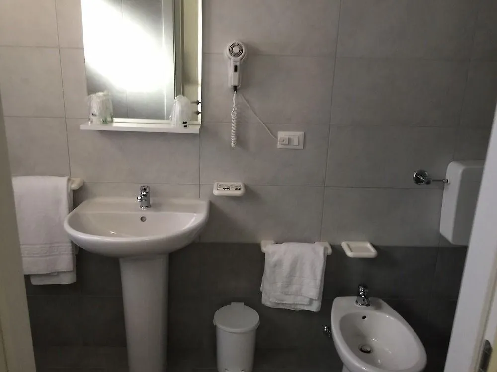 Hotel Anny Лидо-ди-Езоло