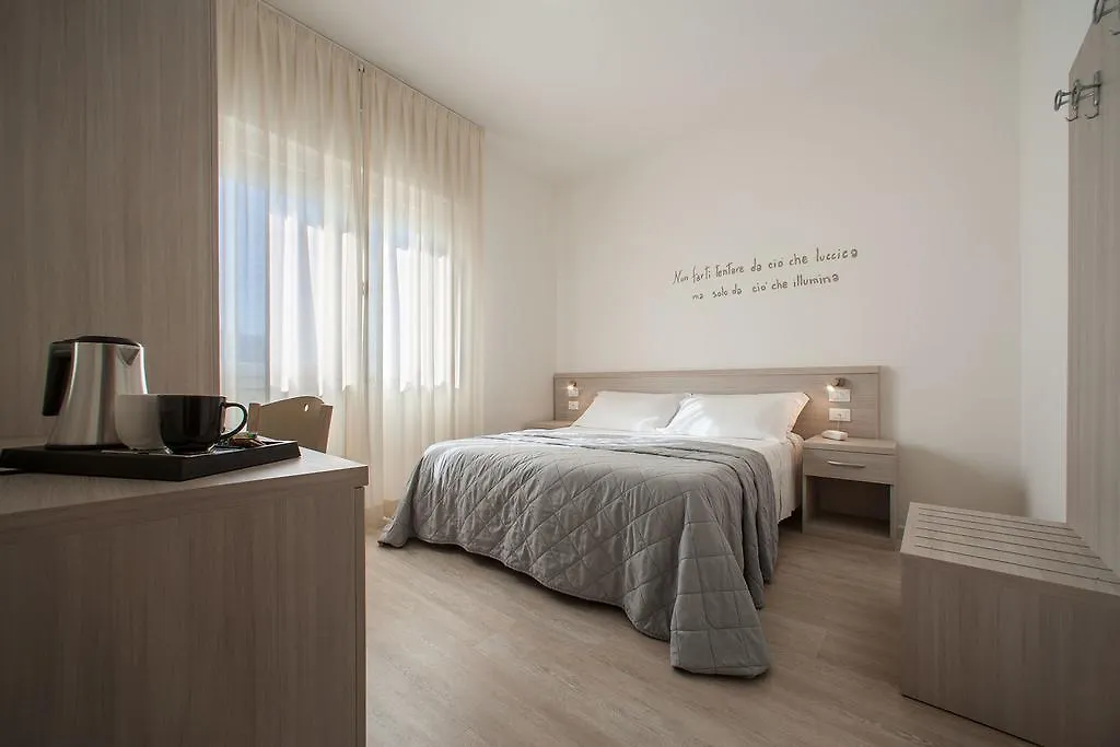 Hotel Anny Лидо-ди-Езоло